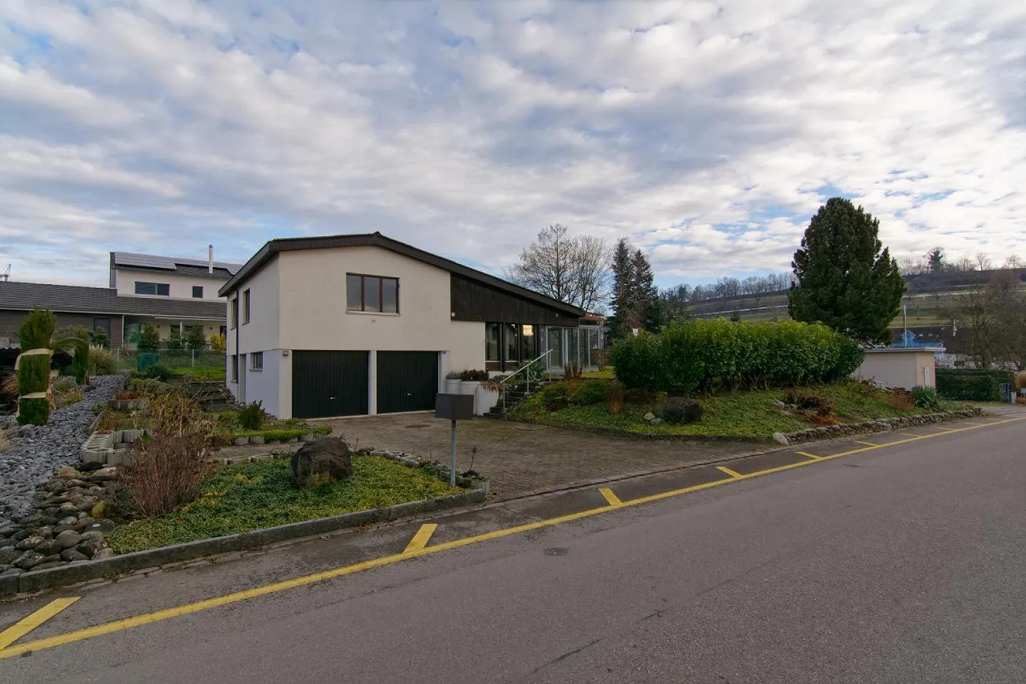 In arrivo in vendita / casa unifamiliare di 6,5 stanze in una posizione molto bella - Foto 1 di 1