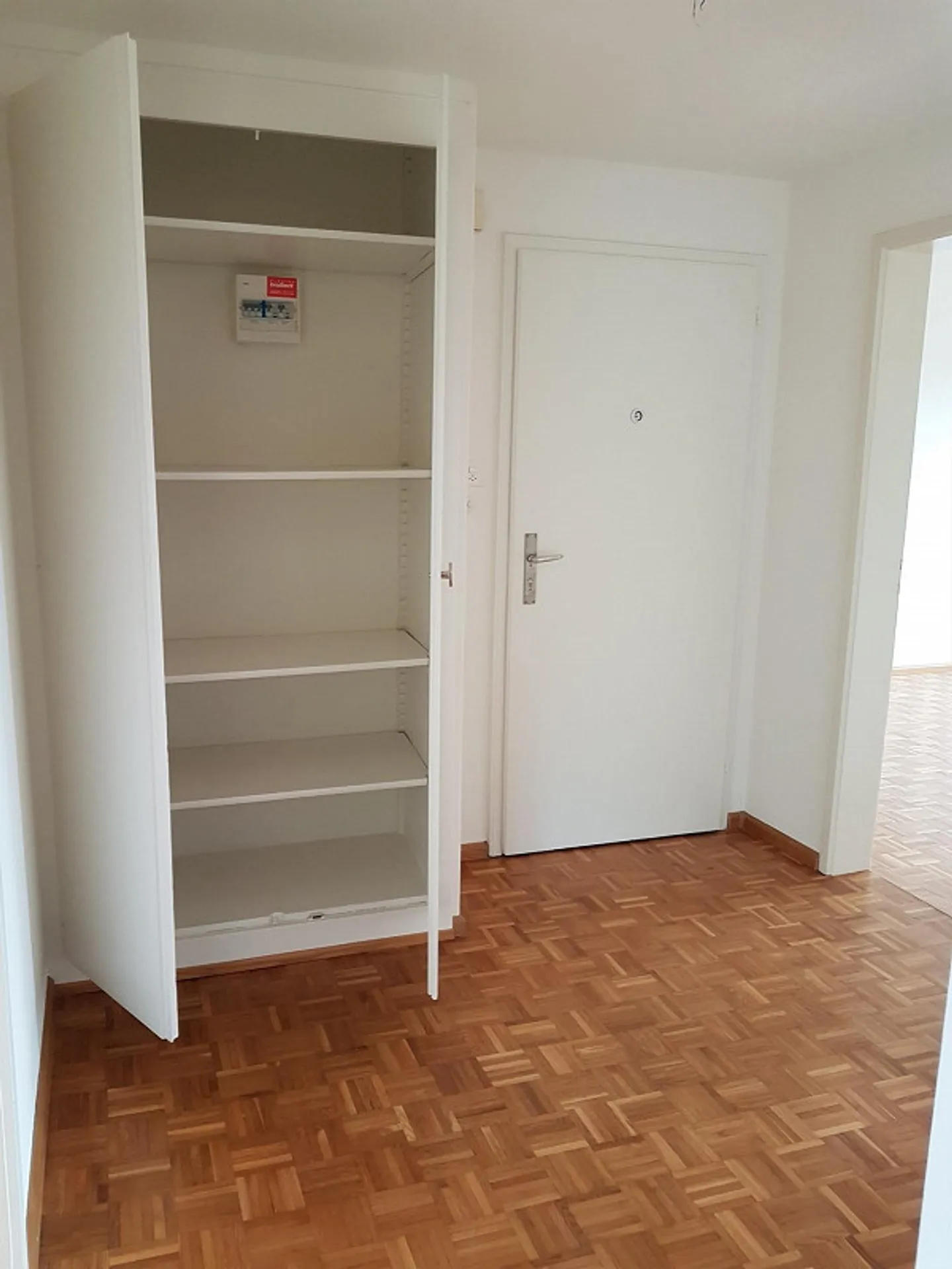 Totalsanierte 3-Z'Wohnung plus Mansarde im DG - Photo 7 of 10