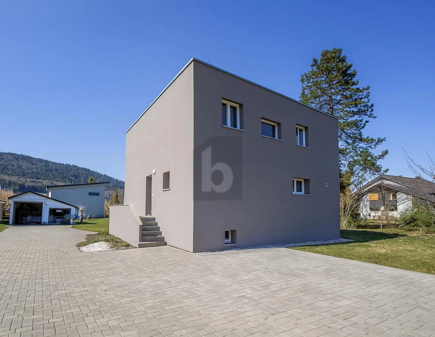 Einfamilienhaus kaufen - Foto 1 von 6