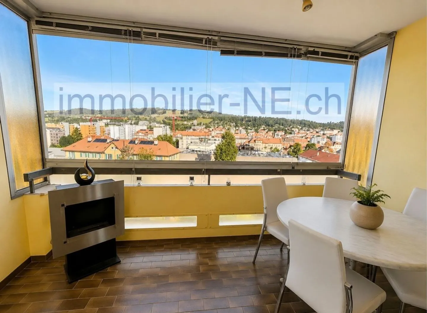 Appartement spacieux avec terrasse - Photo 1 sur 12