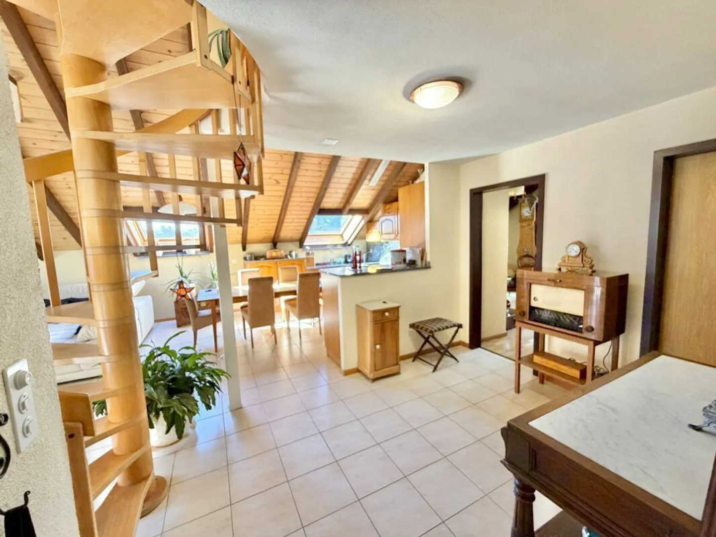 Duplex im Attisch in Susten - Foto 7 von 28