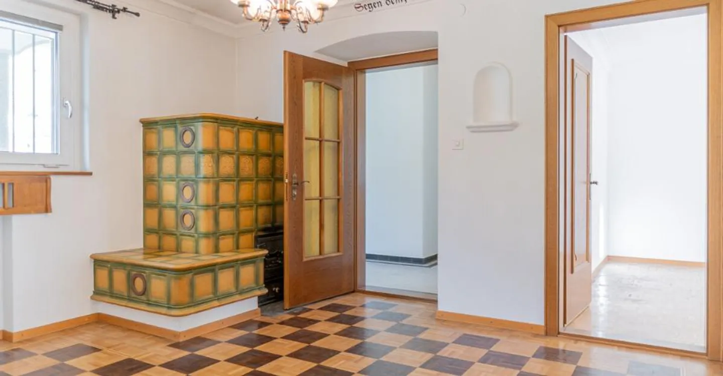 Inviting Single-Family Home in the Center of Raron - Photo 6 of 12