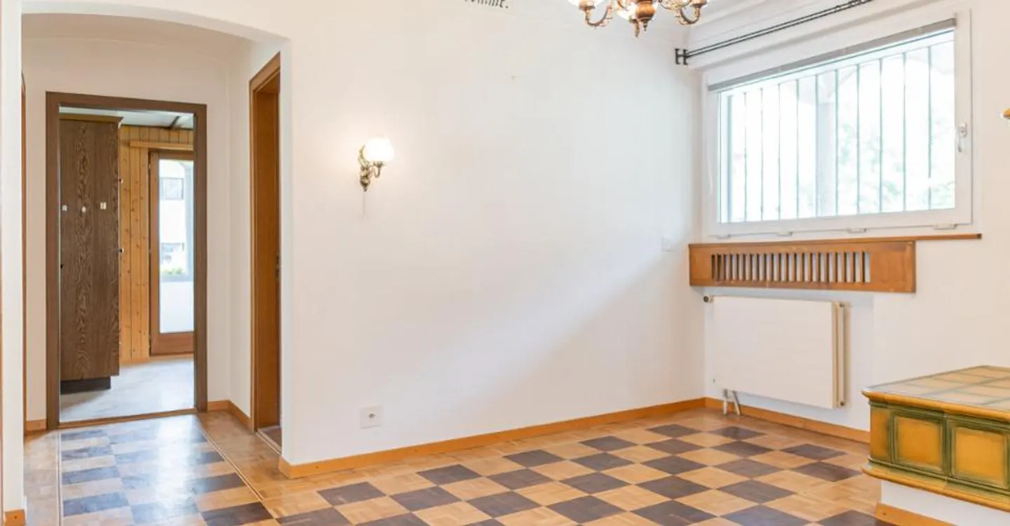Inviting Single-Family Home in the Center of Raron - Photo 7 of 12
