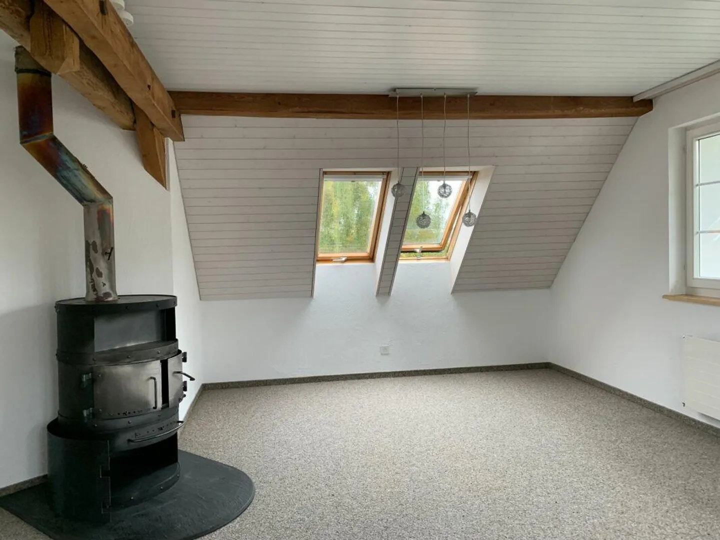 Well-kept 3-room attic apartment seeks new tenants - Photo 3 of 16