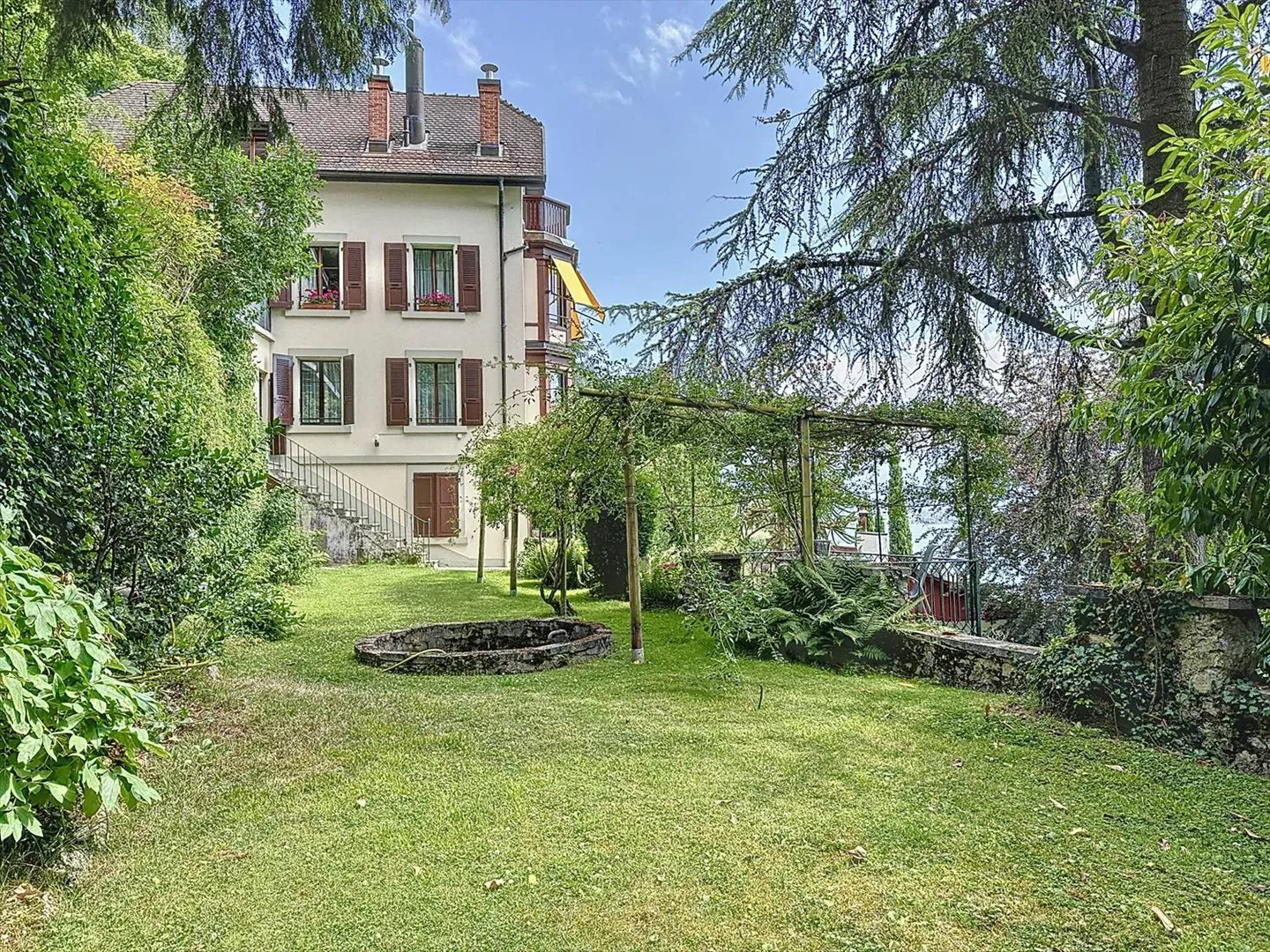 Spazioso appartamento di 5.5 locali con terrazza/giardino - Foto 4 di 12