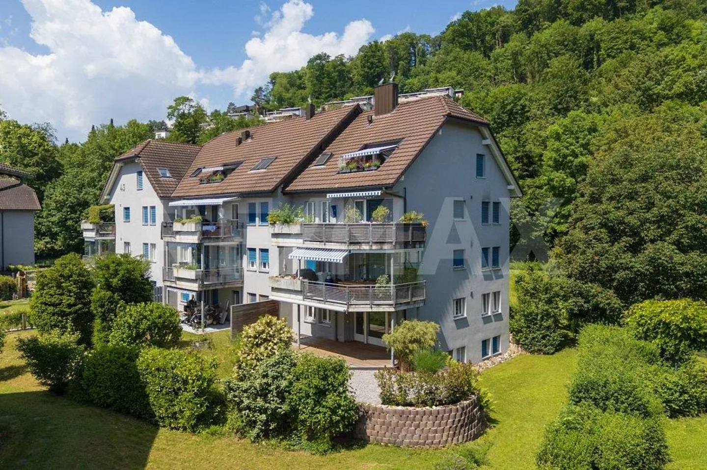 Moderne Gartenwohnung mit Terrasse - Foto 1 von 8