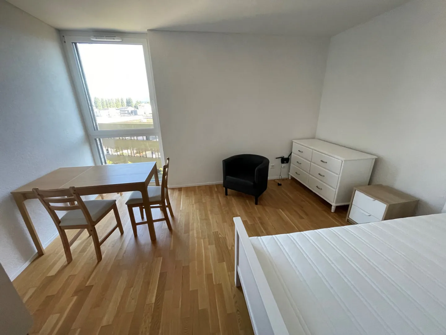 Meublé idéalement situé  - Photo 2 sur 6