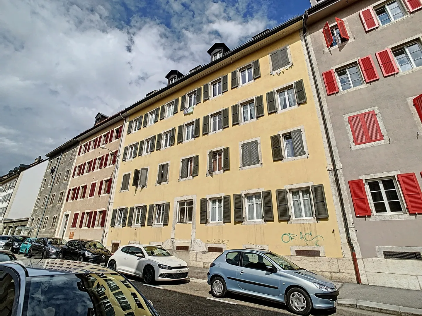 Mietgebäude - Foto 7 von 9
