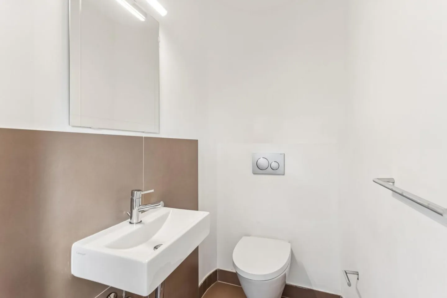 Reihenhaus mit 5,5 Zimmern - Foto 6 von 13