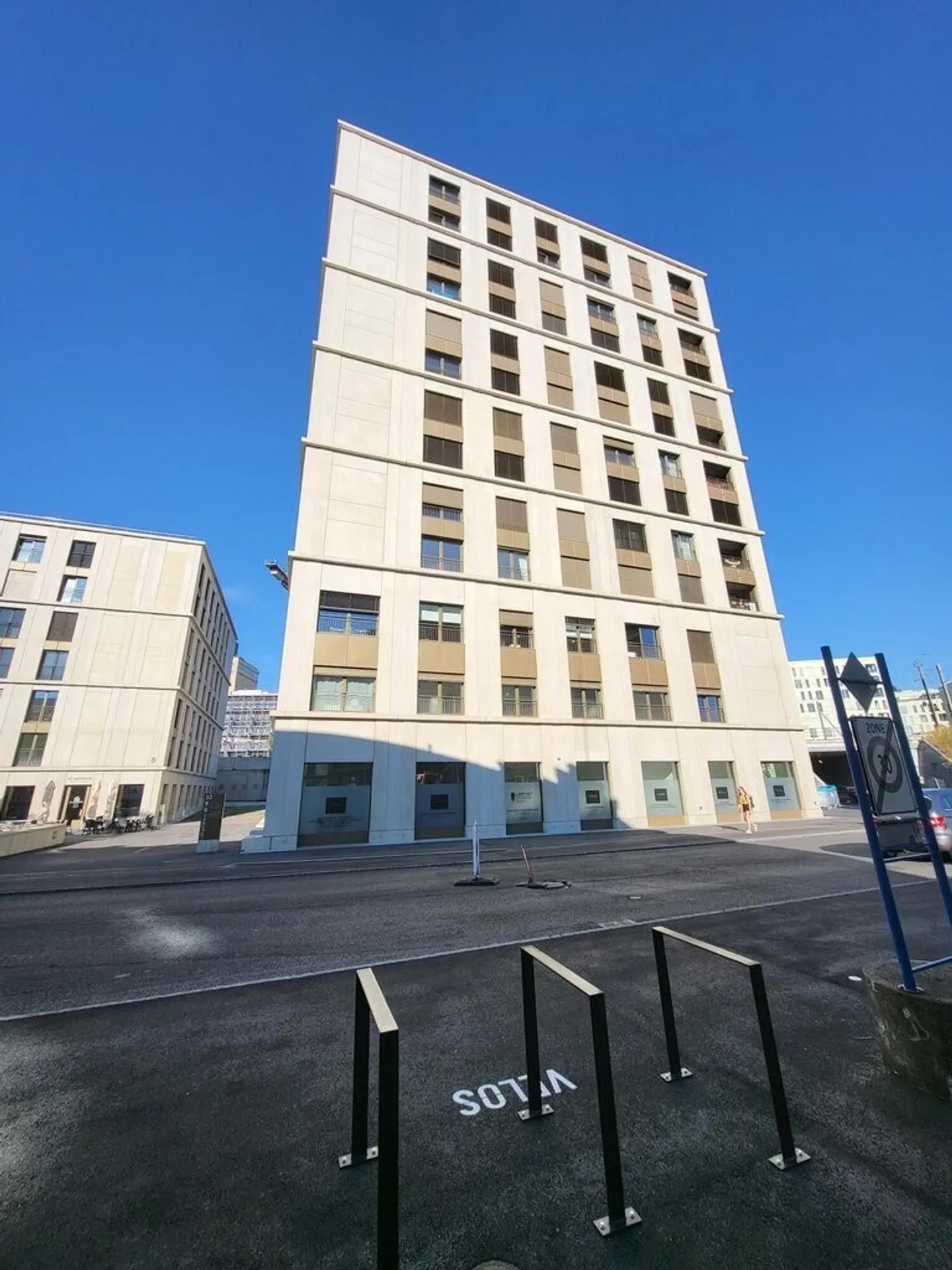 To seize! Ideally located close to all amenities! - Photo 1 of 5