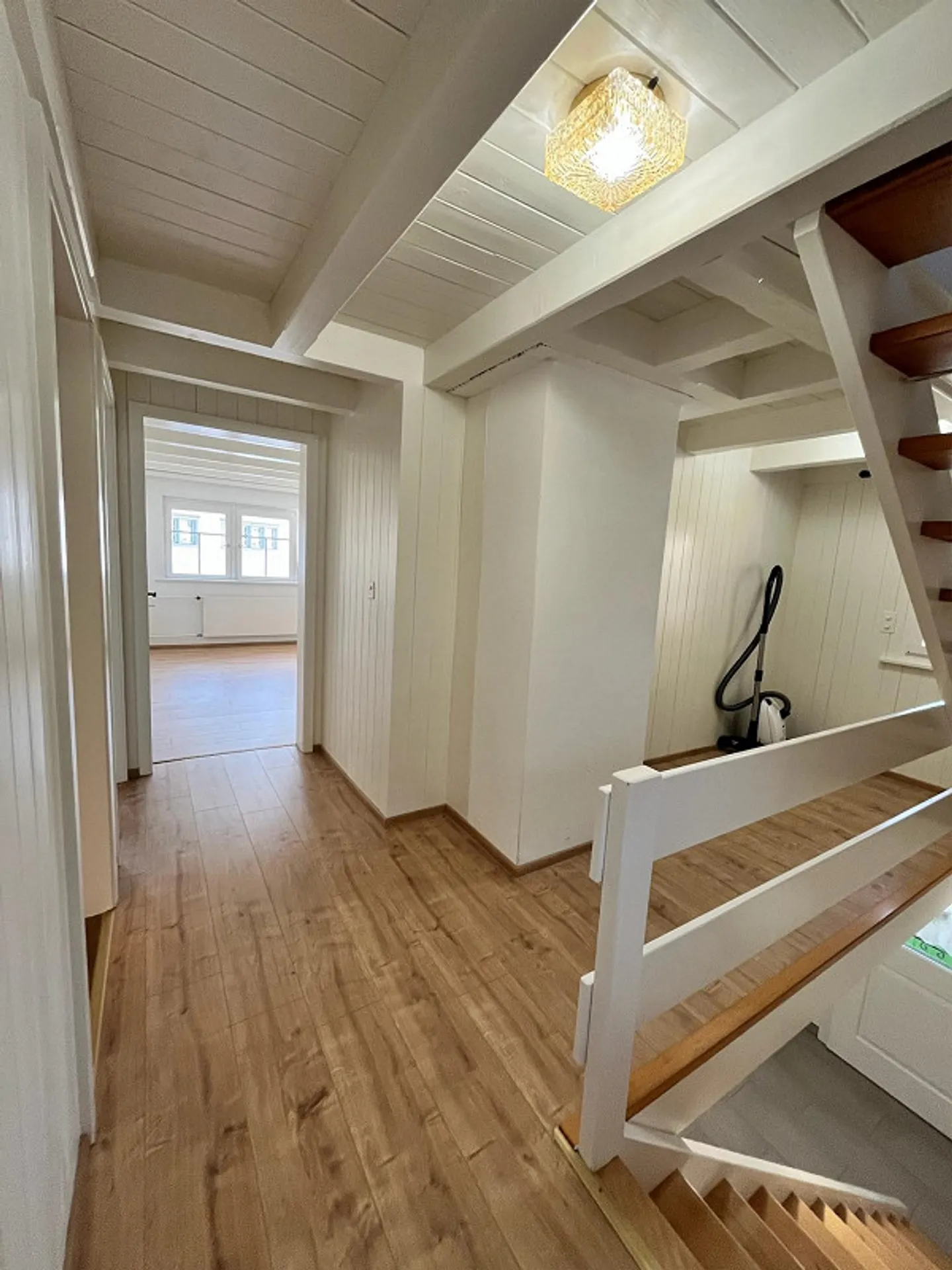 Charming 4.5-Room House with Tiled Stove & Modern Amenities - Photo 7 of 18