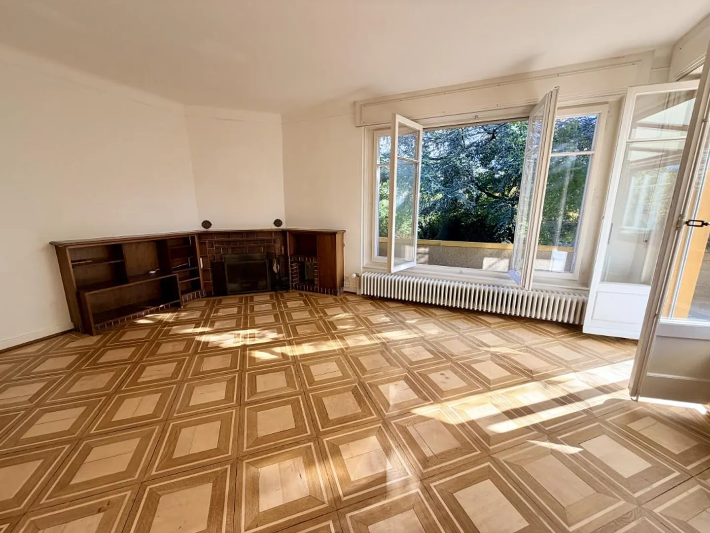 Charming Villa in Chailly - Photo 2 of 10