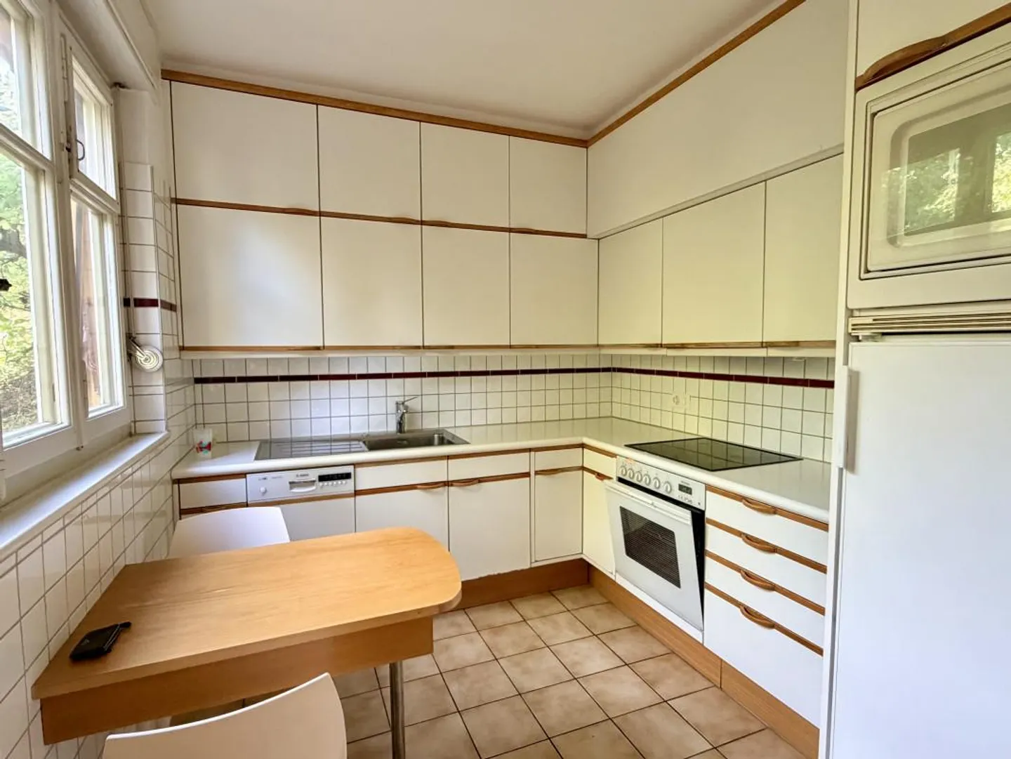 Charming Villa in Chailly - Photo 4 of 10