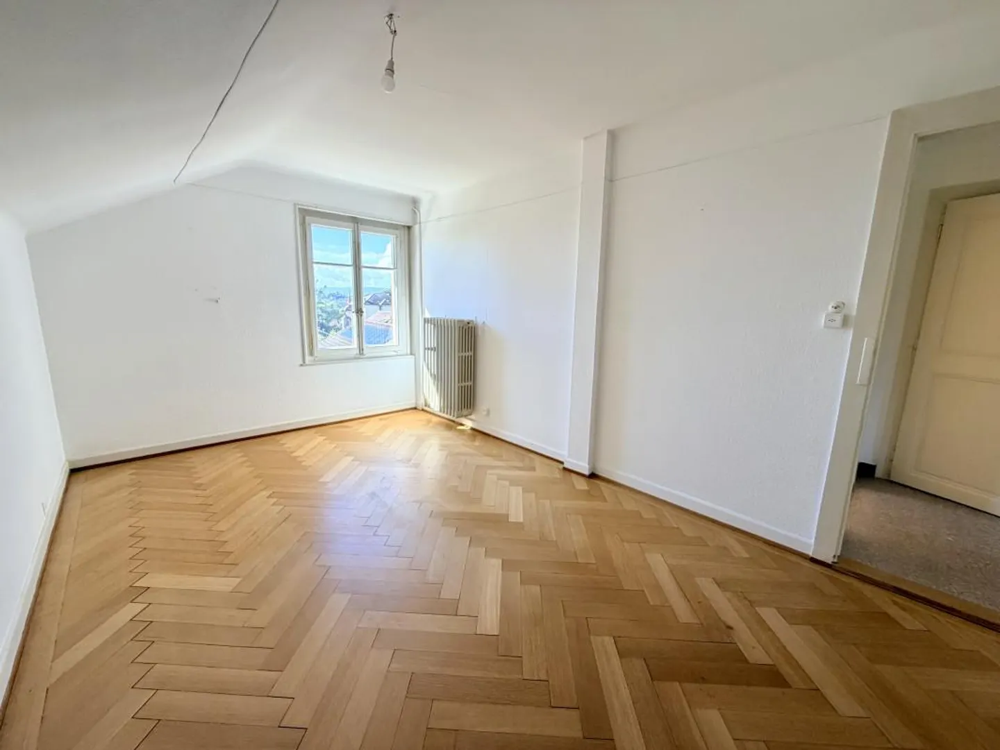 Charming Villa in Chailly - Photo 5 of 10