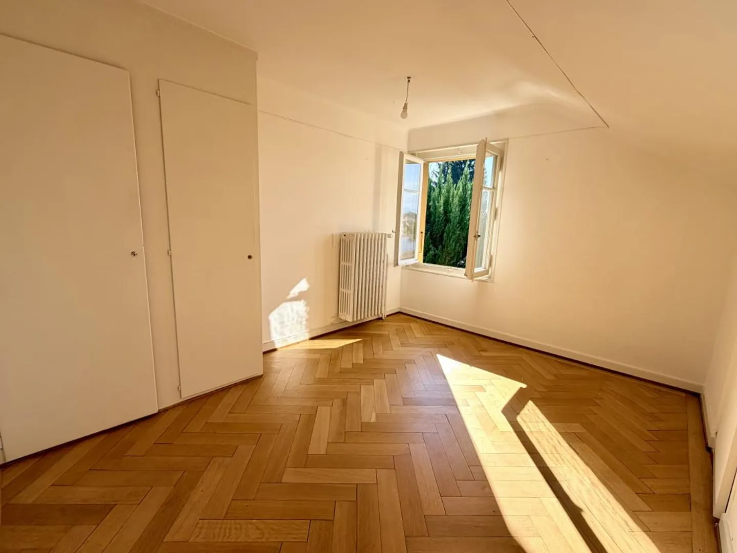 Charming Villa in Chailly - Photo 6 of 10