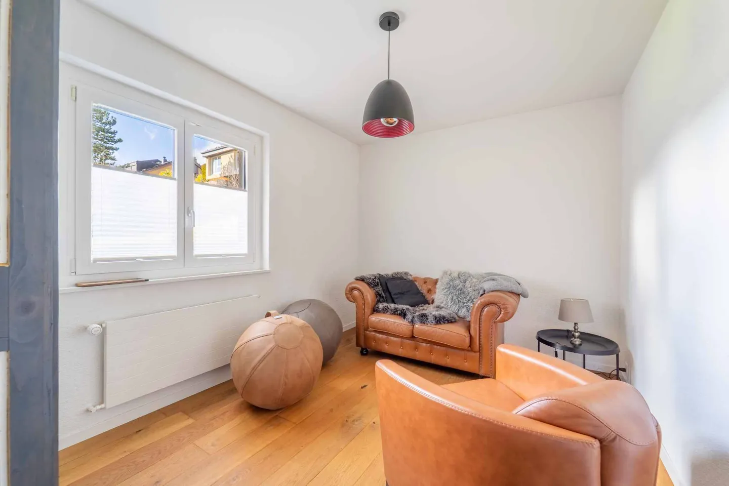 Prächtige Villa mit Garten - Foto 4 von 10