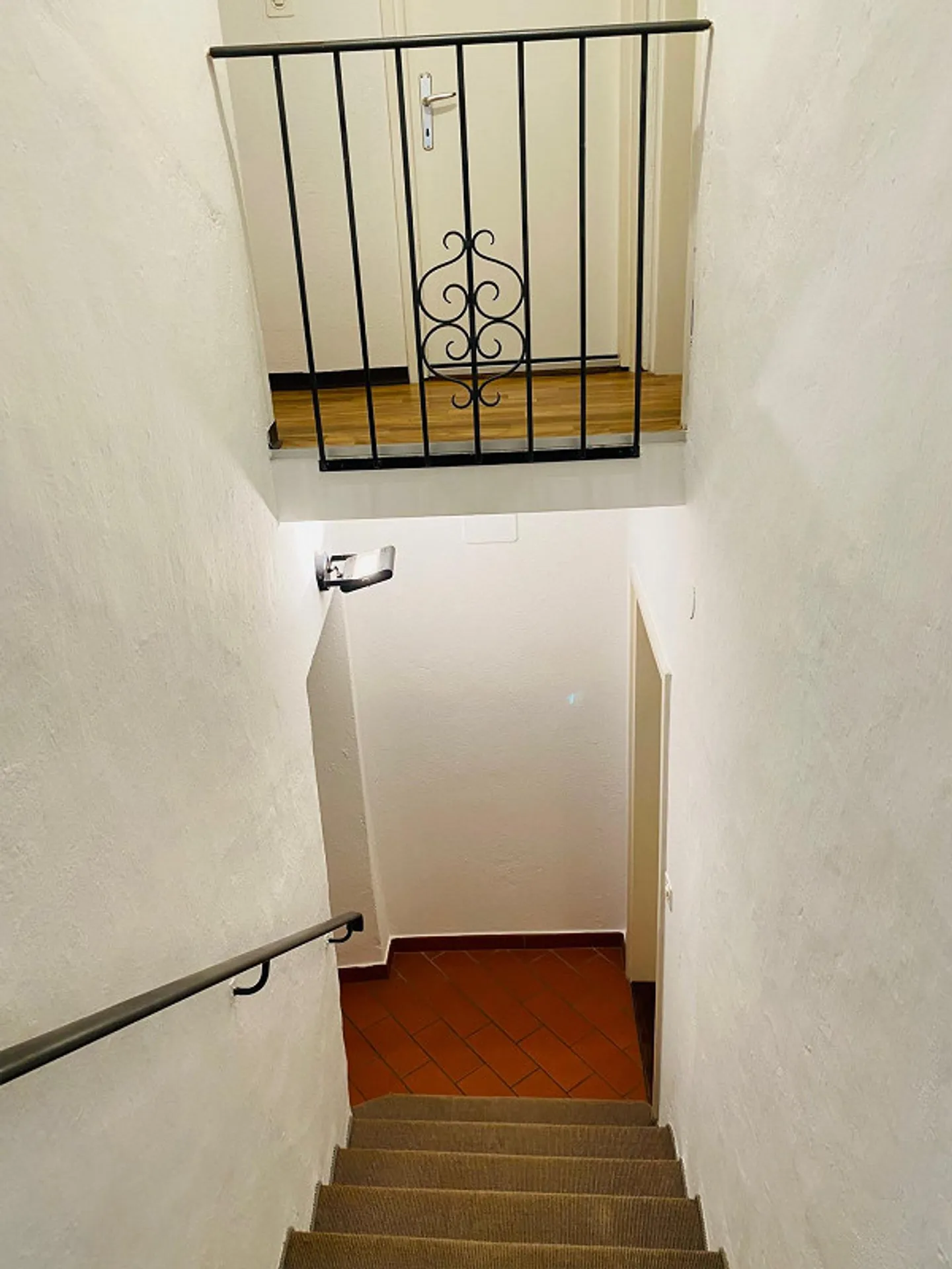 Spacious apartment in the splendid nucleus of Brè - Photo 9 of 12
