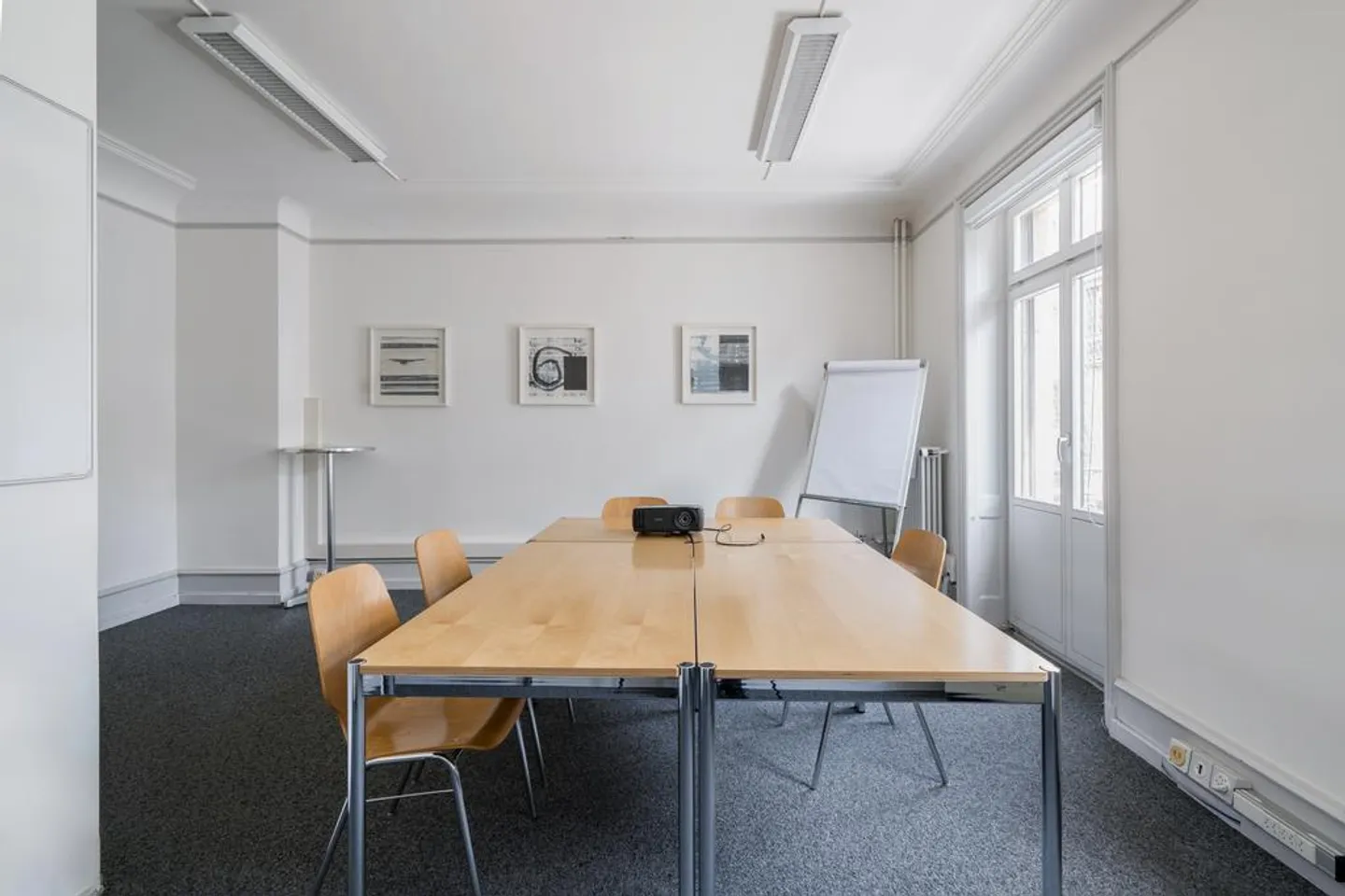 Spacious office premises in an attractive location - Photo 5 of 11