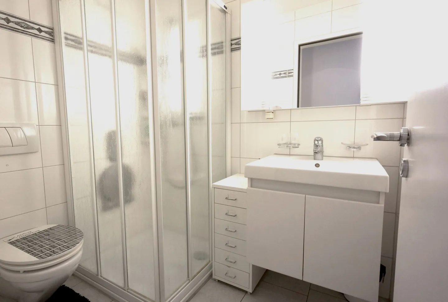 Appartement calme et lumineux dans un emplacement populaire à Wettingen - Photo 6 sur 9