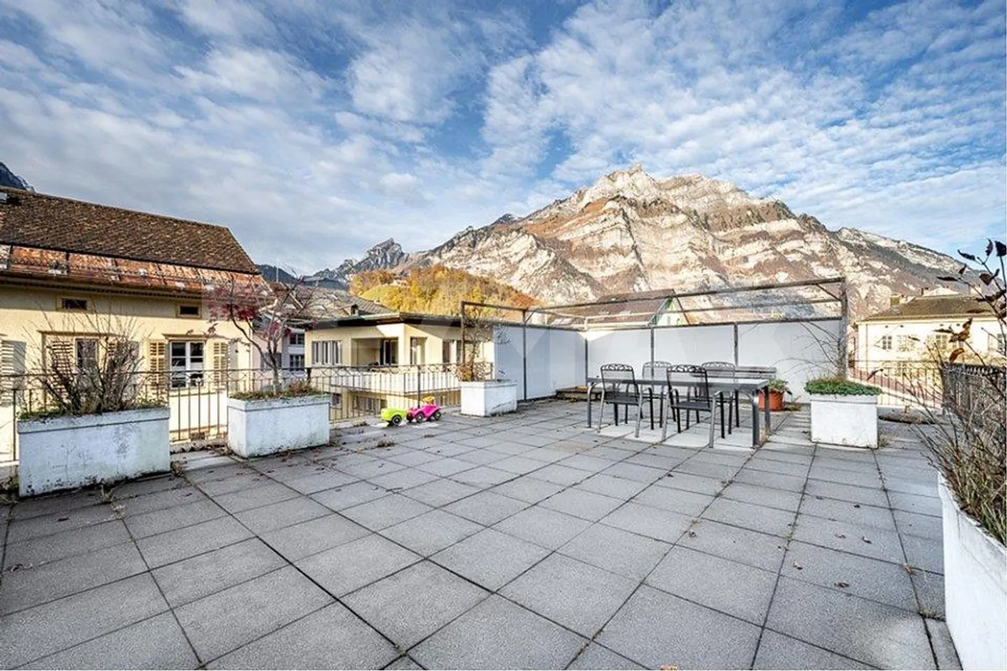 Interesting investment property in the city center - Photo 9 of 13