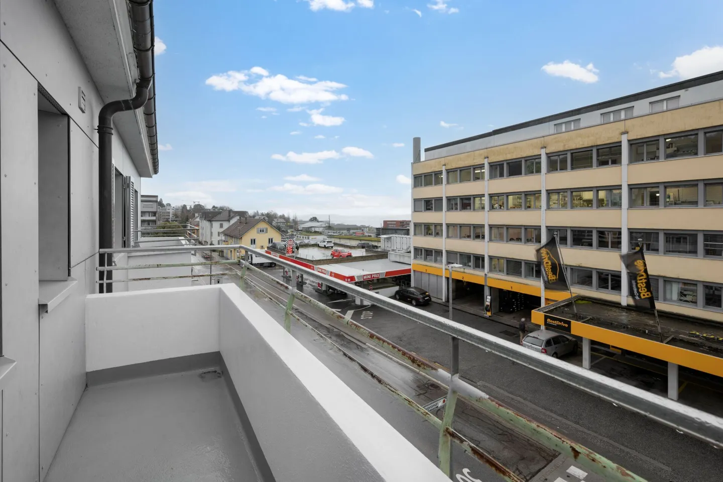 Wunderschöne 2,5 Zimmer komplett renoviert - Foto 6 von 6