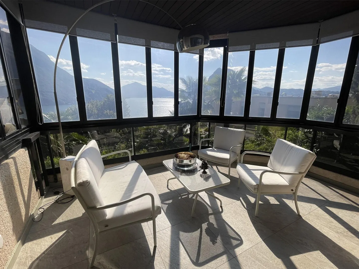 SPETTACOLARE DUPLEX 5.5 CON  BELLA VISTA LAGO A CASTAGNOLA - Photo 9 sur 13
