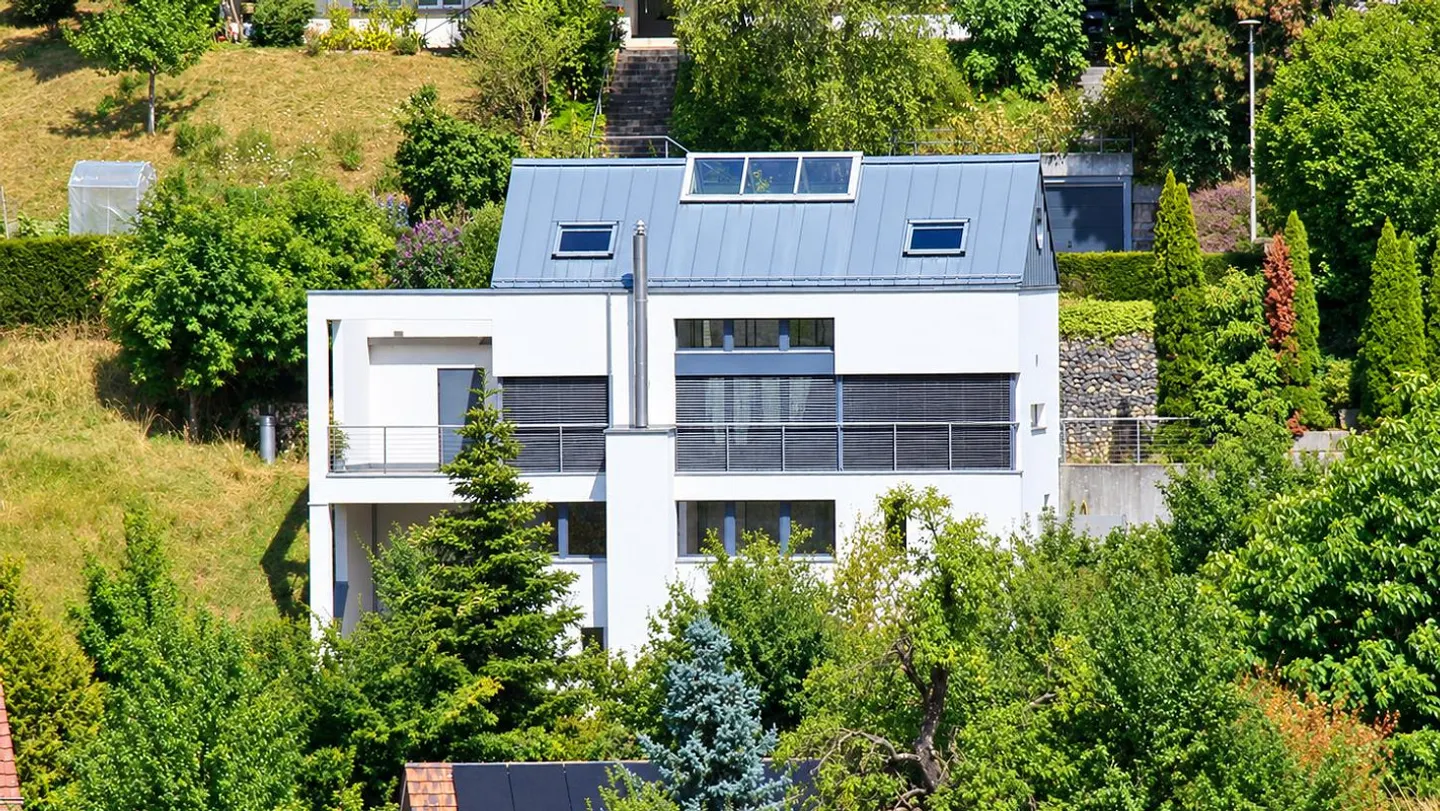 Raum für Individualisten – einzigartiges Atelierhaus mit Loftcharakter - Foto 1 von 23