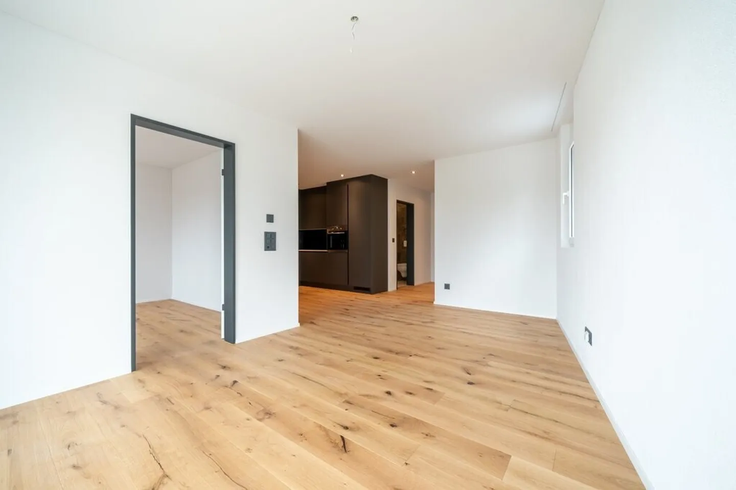 Récemment rénové et ultra moderne - Votre nouveau chez-vous - Photo 3 sur 6
