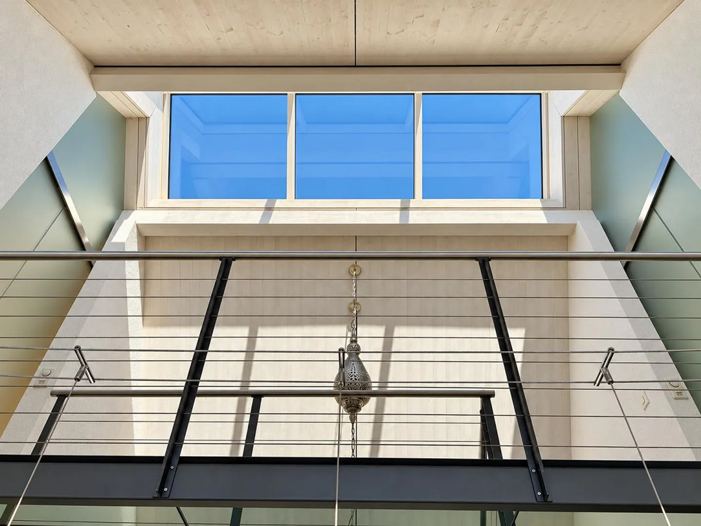 Raum für Individualisten – einzigartiges Atelierhaus mit Loftcharakter - Foto 3 von 23