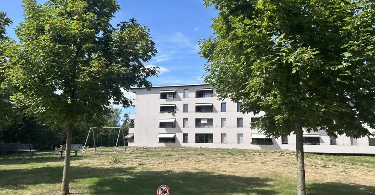 In vendita splendidi 3.5 locali a Estavayer-le-Lac Disponibile subito! - Foto 2 di 9