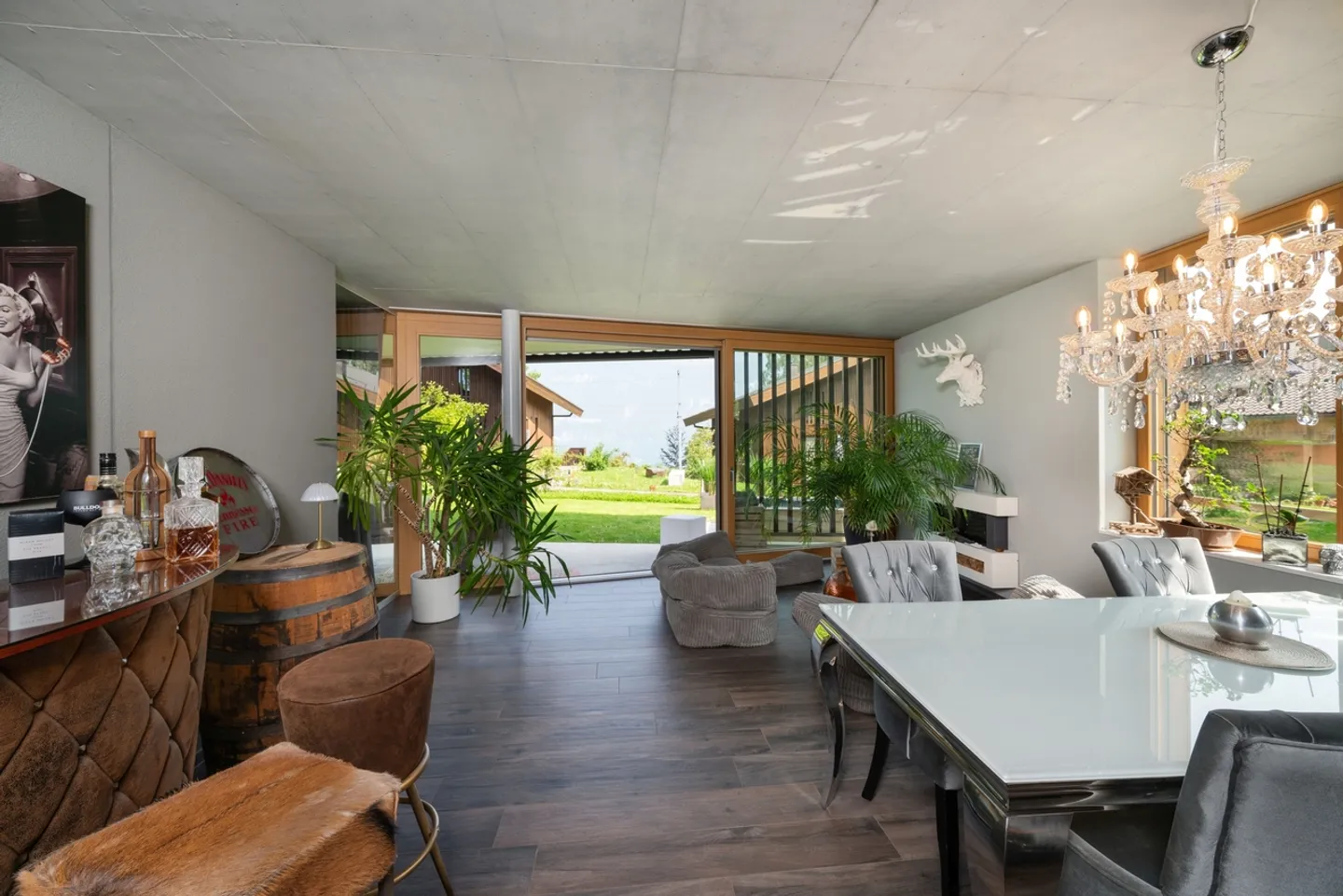 3.5-Room Ground Floor Apartment with Lake View – Living in Dream... - Photo 1 of 10