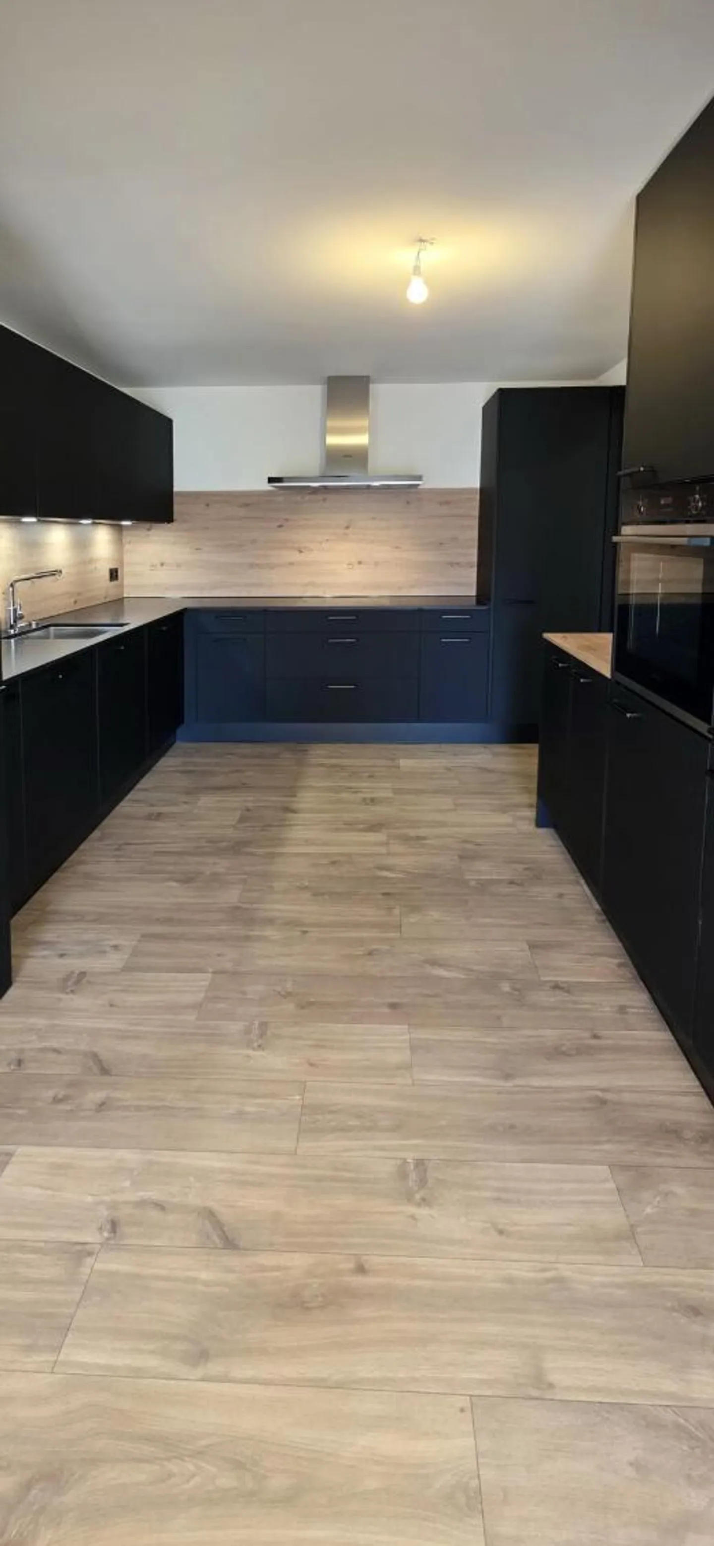 Magnifico appartamento ristrutturato di 3,5 locali con balcone a Montet - Foto 2 di 9