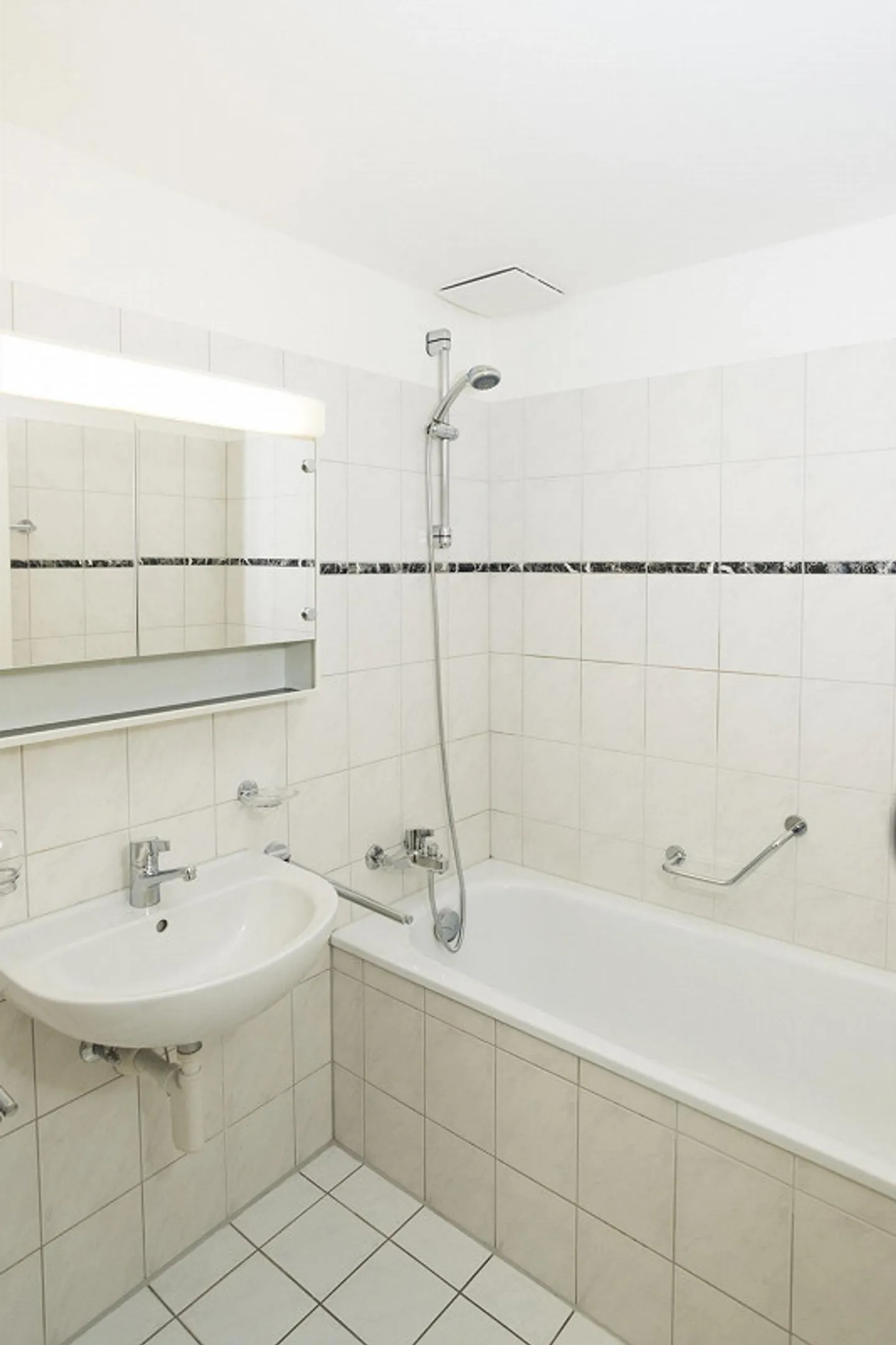 Appartement spacieux dans un endroit calme - idéal pour les couples ou les familles - Photo 6 sur 11