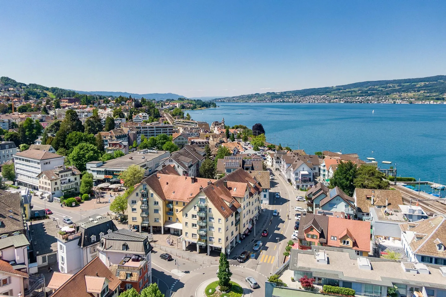 Geräumige Wohnung in Wädenswil - Foto 1 von 11