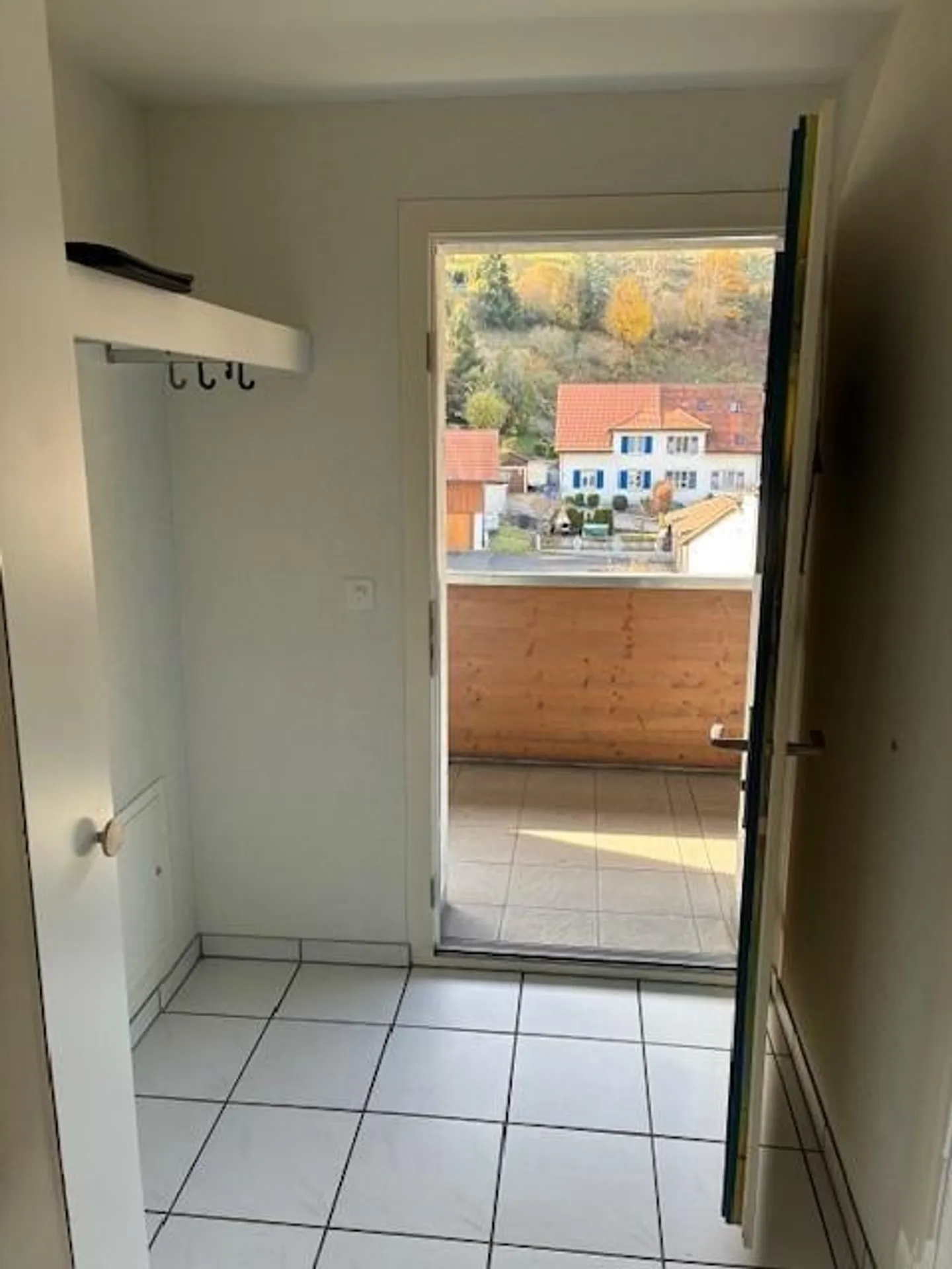 Belle, lumineuse appartement de 2,5 pièces avec grande galerie - Photo 2 sur 15