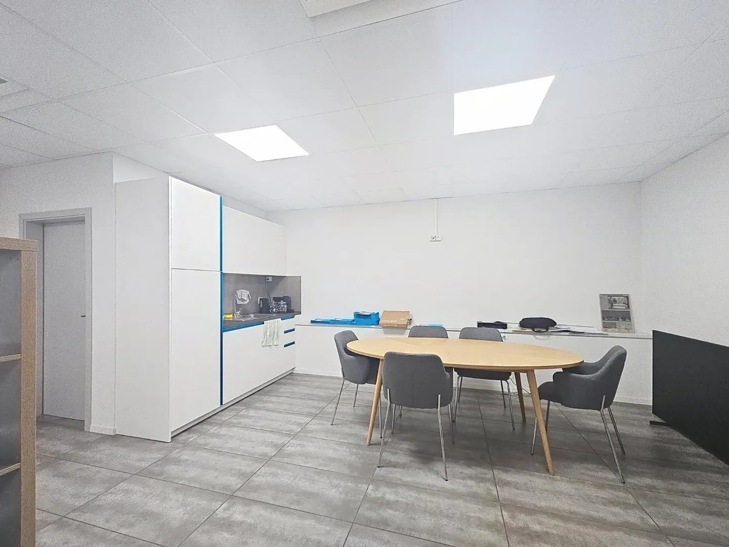 Commerce avec 1,0 pièce au 1er étage - Photo 1 sur 7