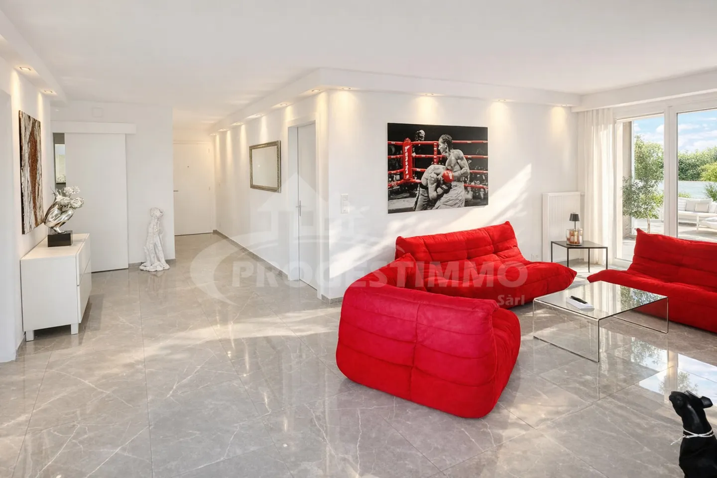 Appartement spacieux avec terrasse - Photo 4 sur 8
