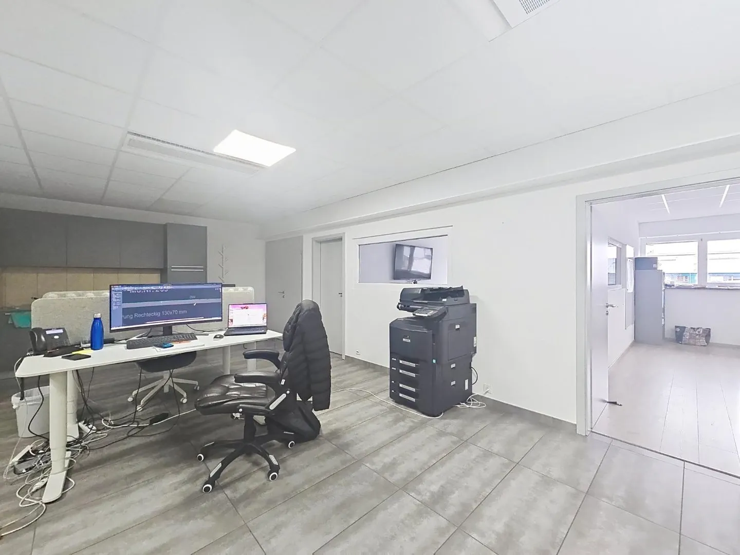 Commerce avec 1,0 pièce au 1er étage - Photo 6 sur 7