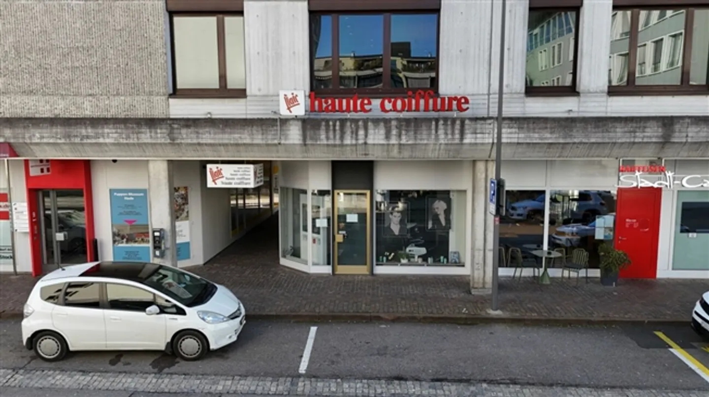 Espace commercial attrayant au centre de Burgdorf - Photo 4 sur 11