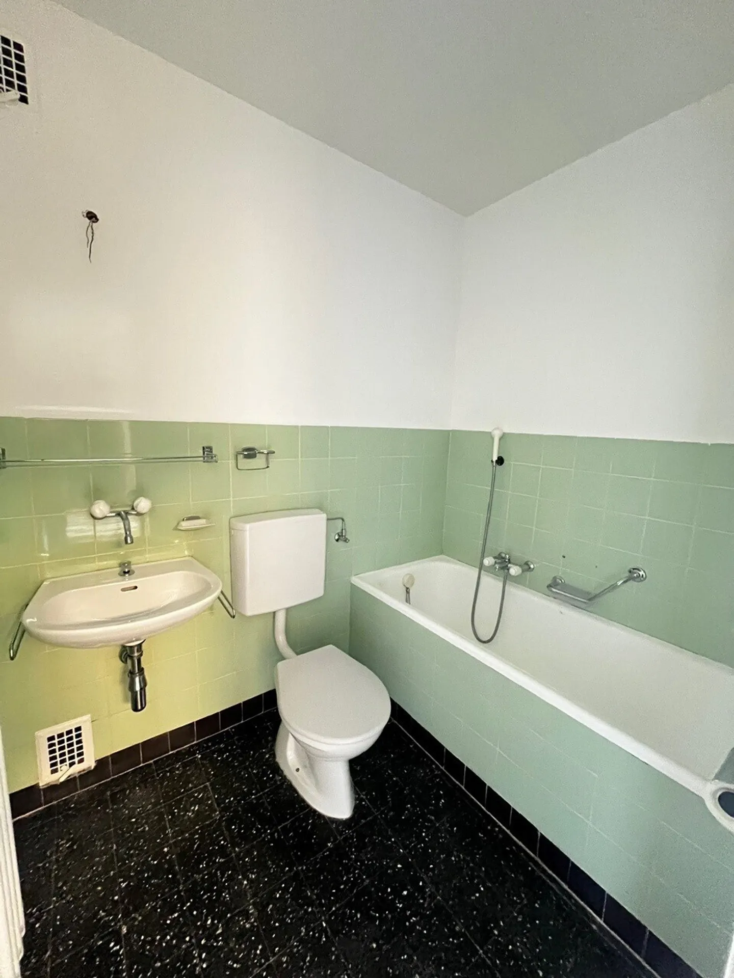 Beautiful renovated apartment Rue des Crêts 1, 1037 Etagnières - Photo 5 of 7
