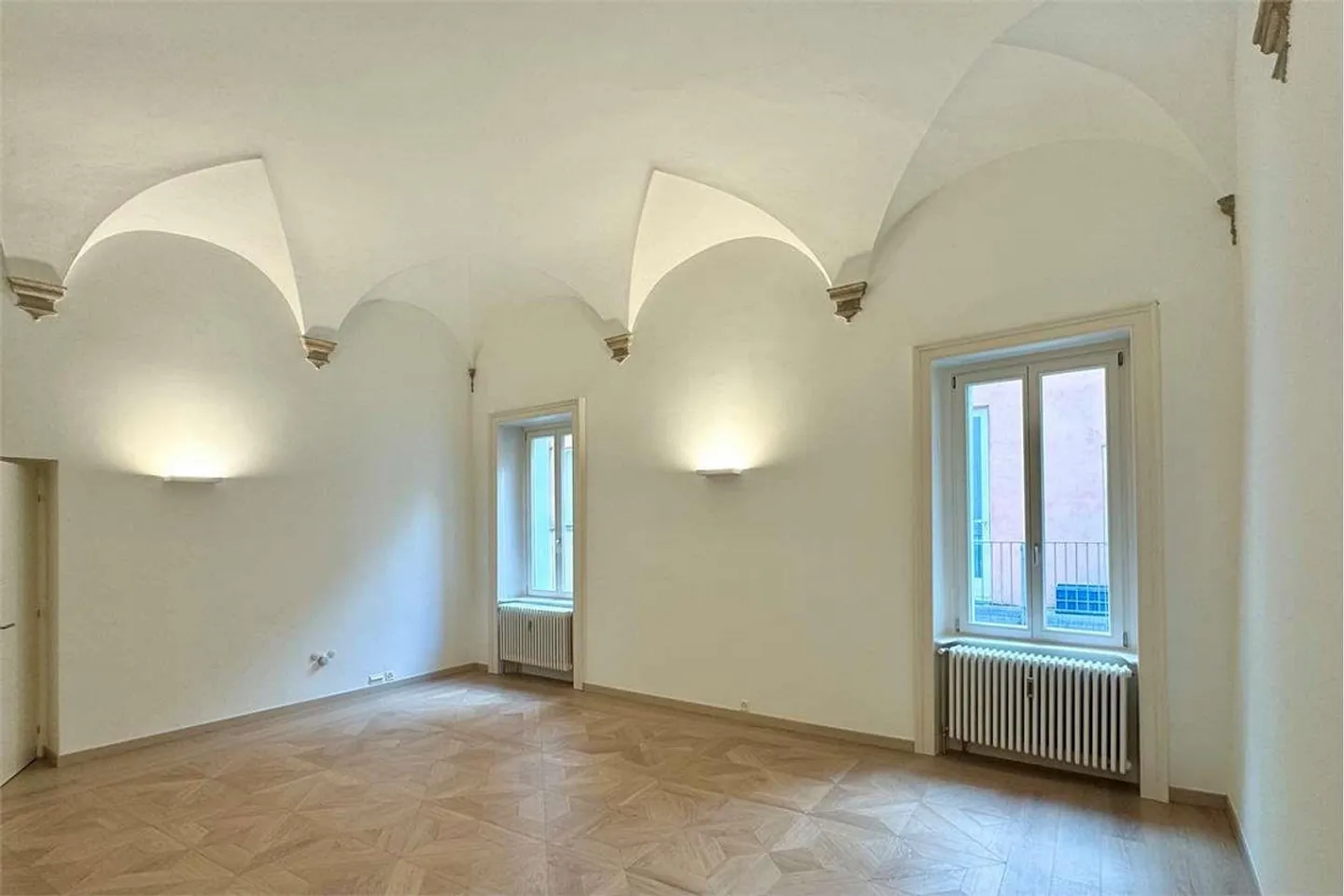 Bureau prestigieux dans la zone piétonne de Lugano - Photo 5 sur 12