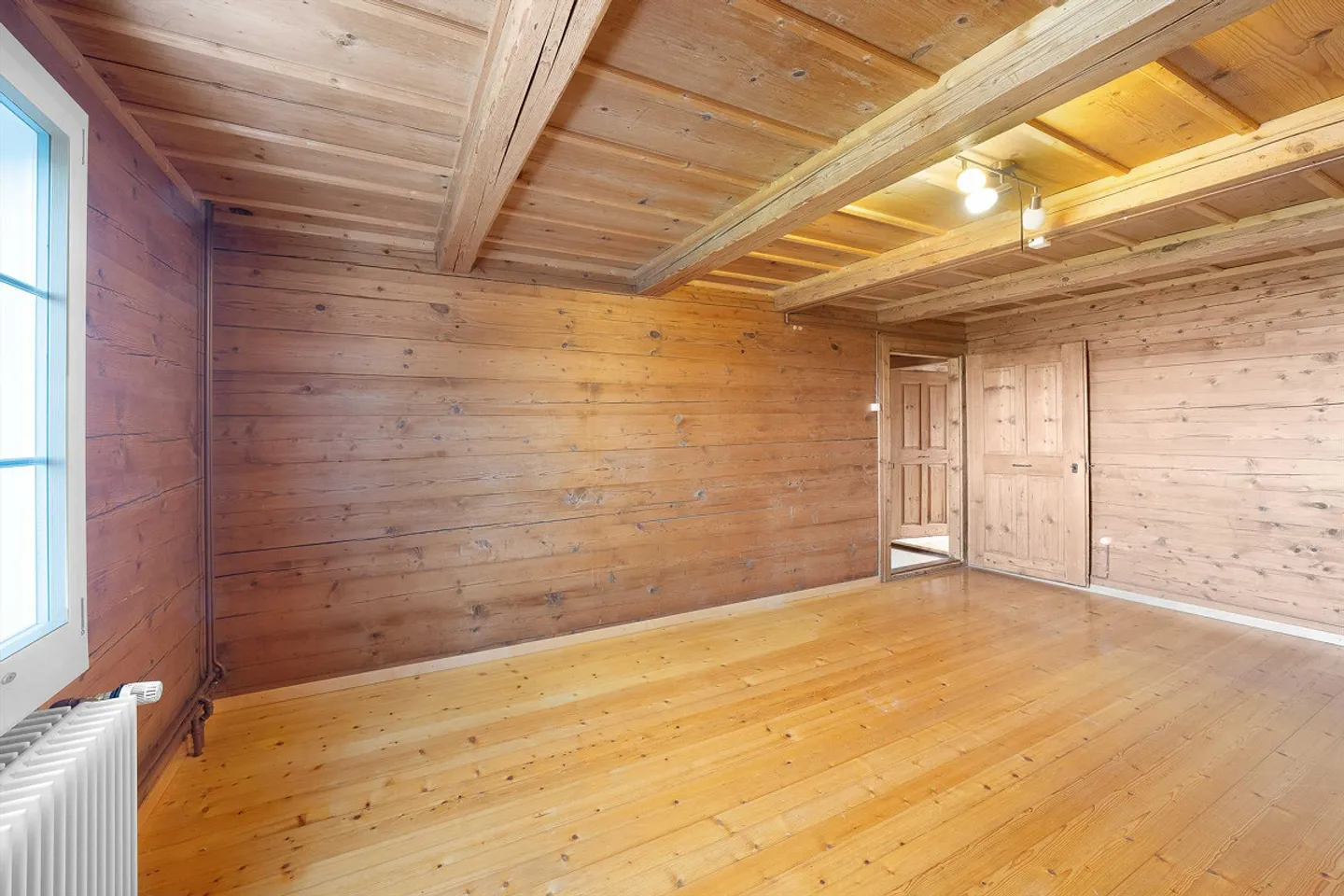 6.5-Room Single-Family House - Photo 9 of 13