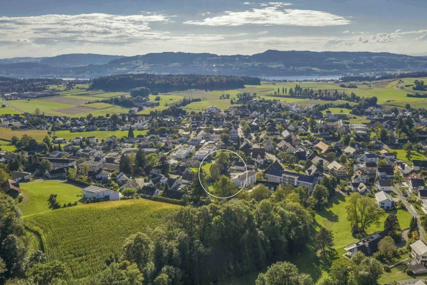 Investitionsgelegenheit: Grundstück in Dorfzone mit Altbestand und Neu-/Anbaupotenzial - Foto 7 von 7