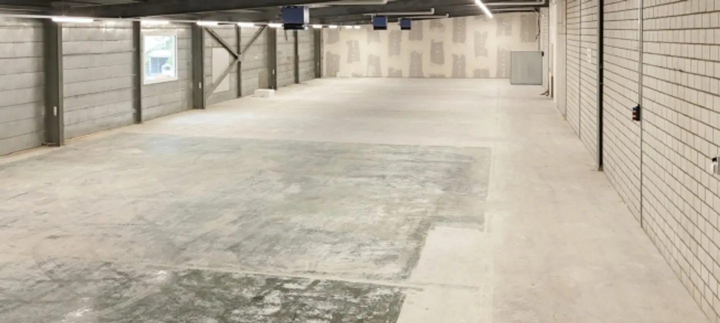 Espace de stockage polyvalent à Münsingen 536m2 - Photo 4 sur 4