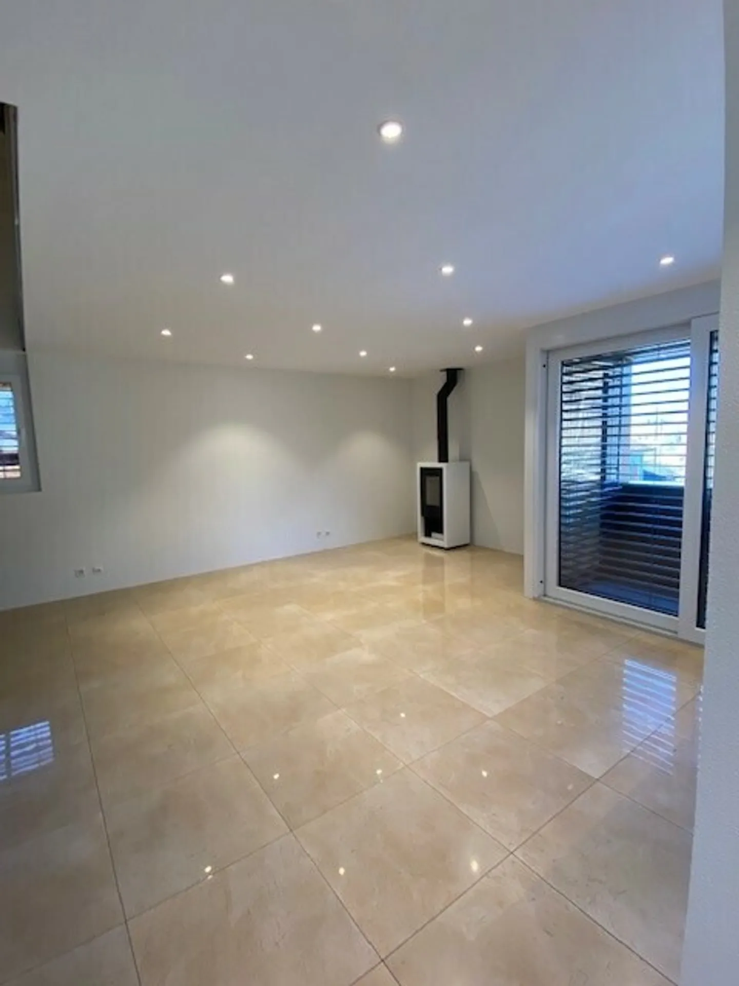 Ampio Appartamento Duplex a Vesin - Foto 3 di 8