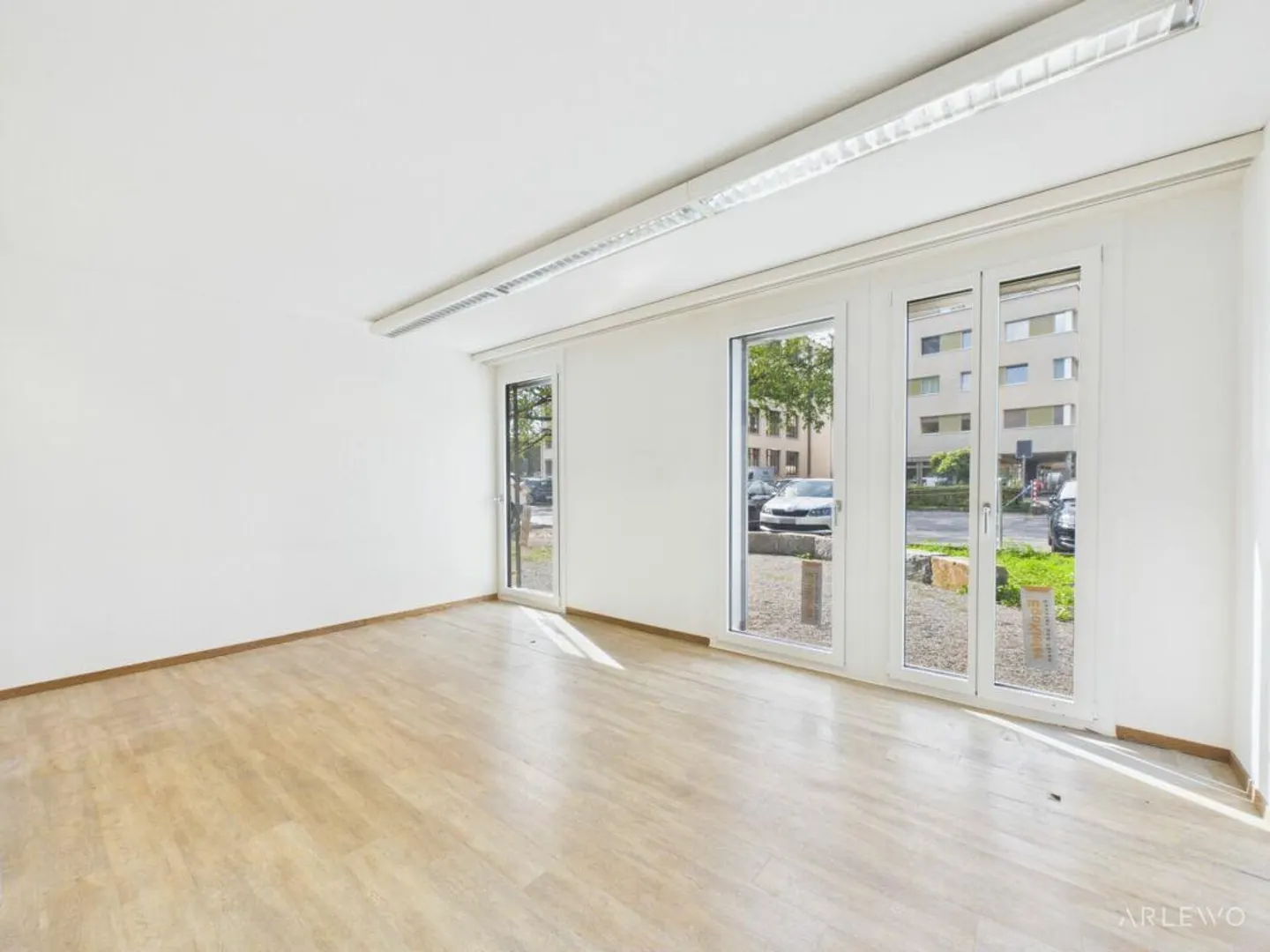 Ideal room layout for practice and office use - Photo 1 of 20