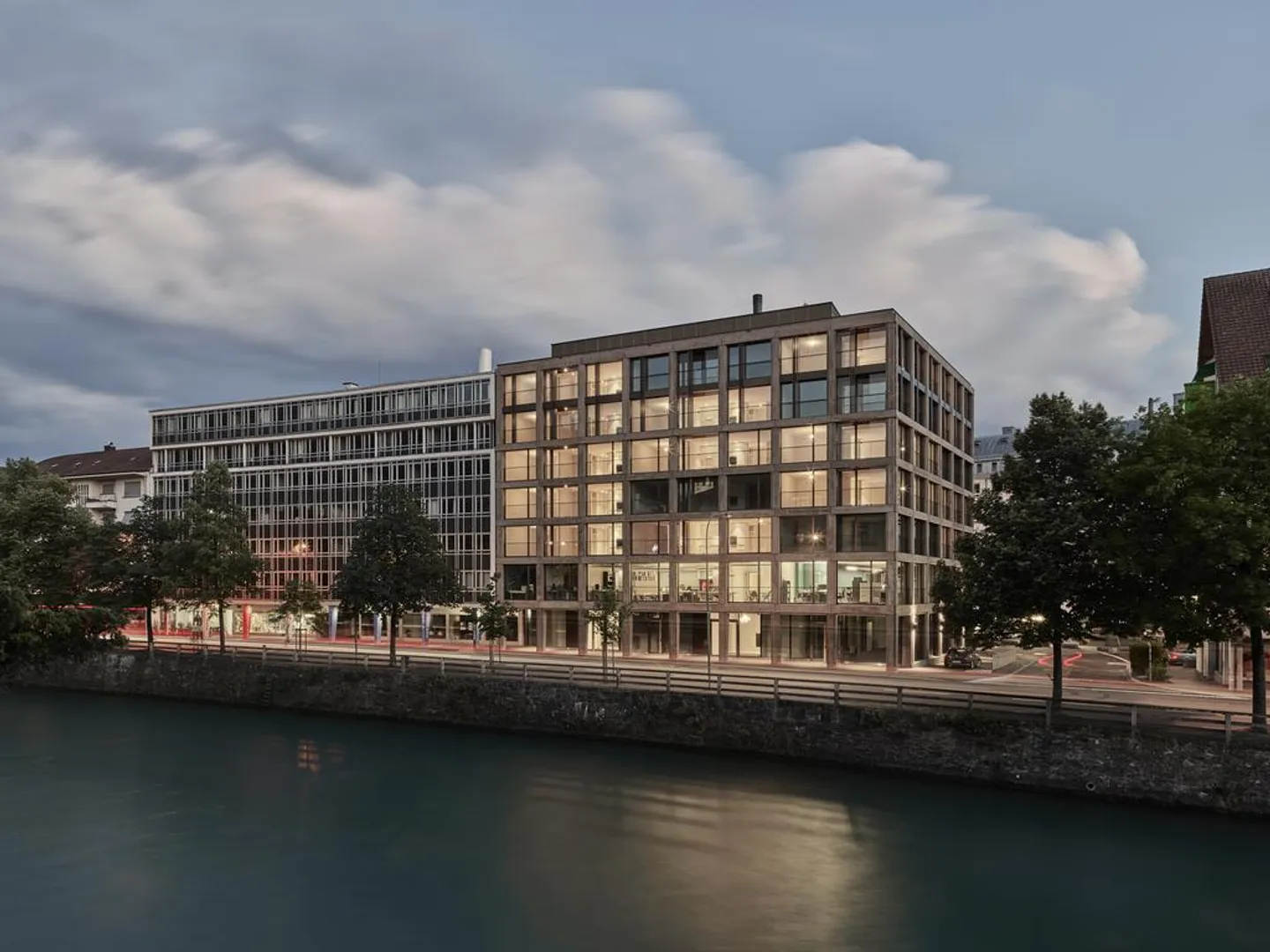 VIVERE MODERNO IN UNA POSIZIONE IDEALE - Foto 1 di 5