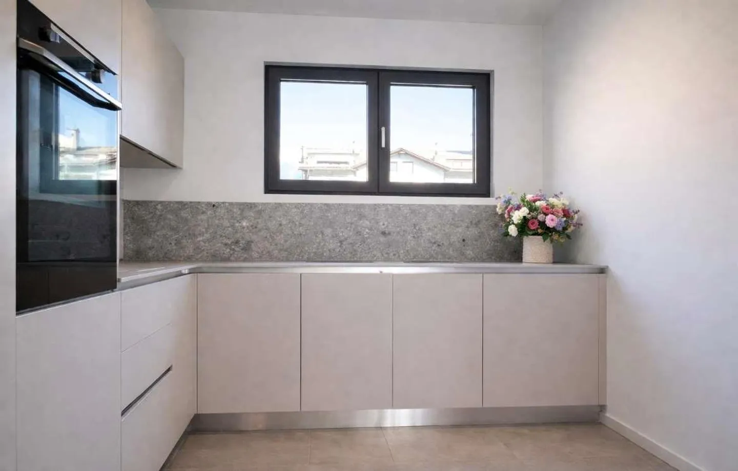 Appartamento elegante con terrazza - Foto 4 di 12