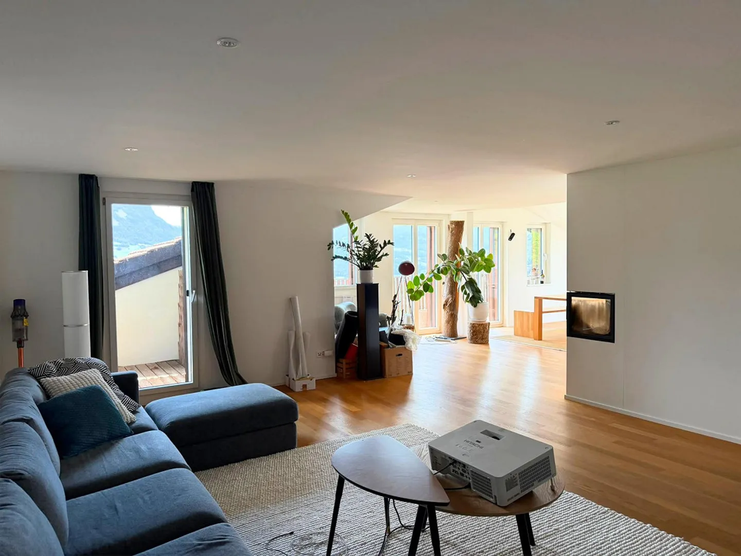 Esclusivo appartamento attico di 4,5 stanze con vista mozzafiato - Foto 3 di 8