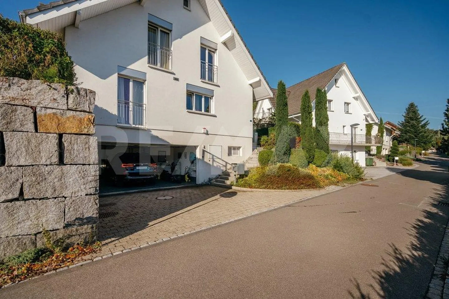 Qualità abitativa invidiabile: Casa unifamiliare sulla pendenza soleggiata - Foto 3 di 13
